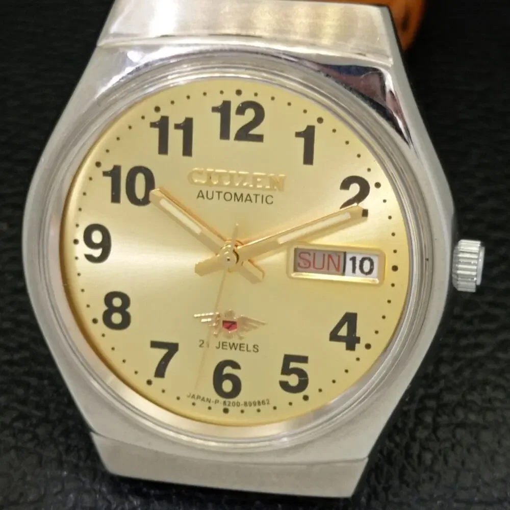 Vintage 1973 Citizen Automatic Mens Silver Watch W/daydate & Gold accents